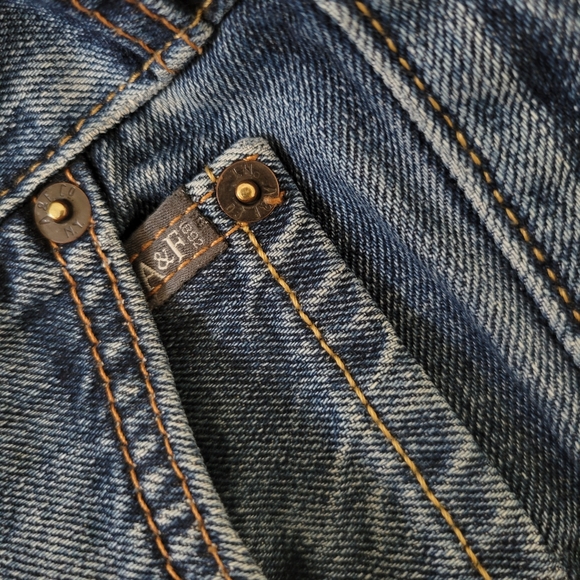 Abercrombie Mens Jeans Slim Straight 28x32 Button Fly Distressed Medium Wash - Picture 4 of 9